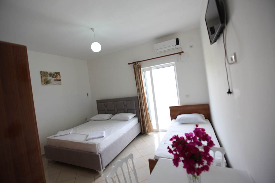 Zimmer Joni Apartments