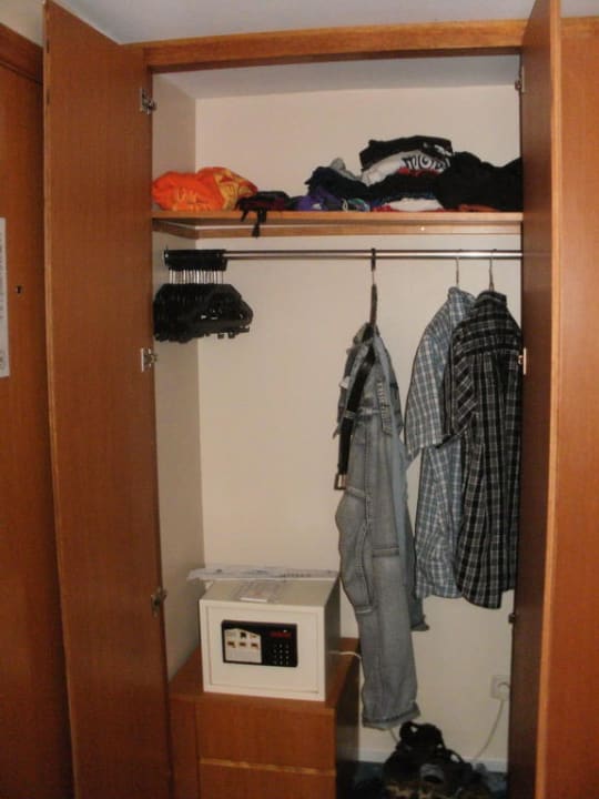 Schrank mit Safe Miramare Queen Hotel