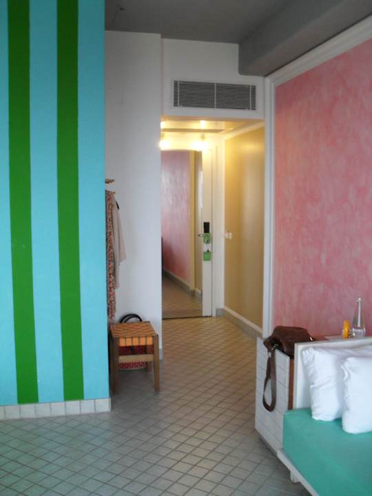 Weg zur Außentür The Marmara Antalya Hotel