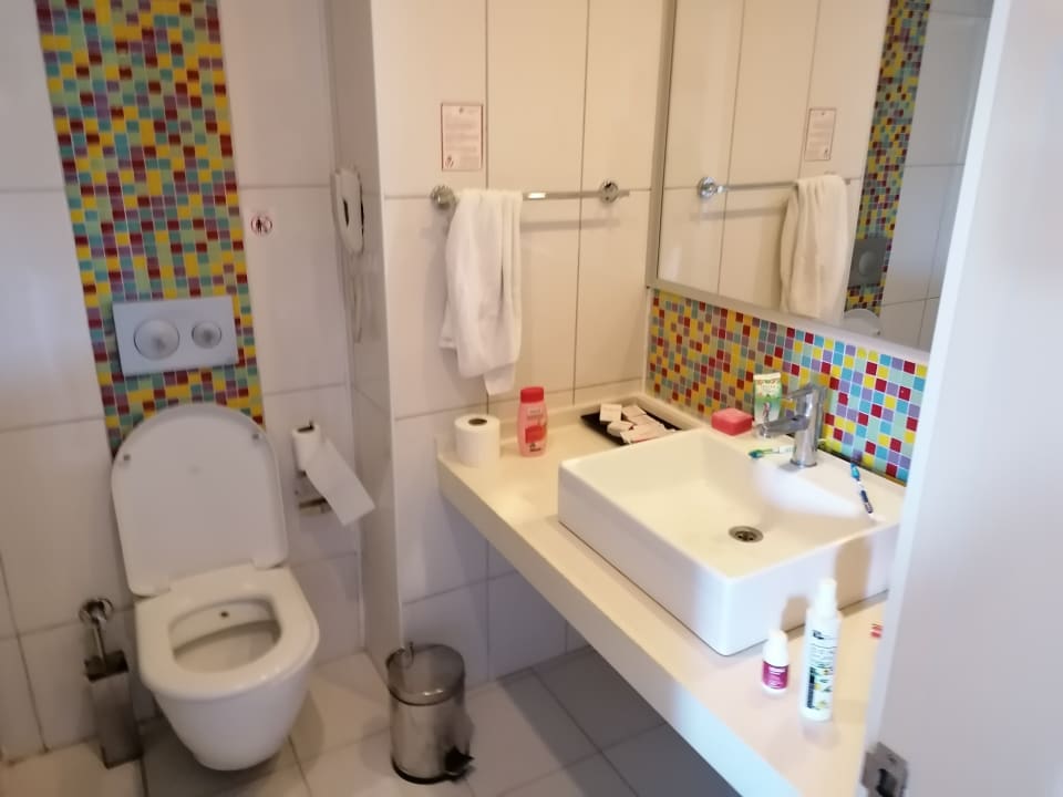 Zimmer Ramada Resort by Wyndham Side