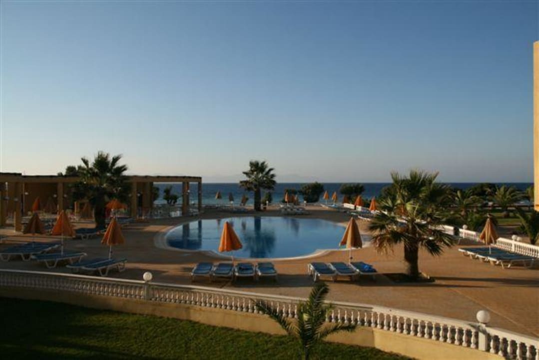 Widok z pokoju Sunshine Rhodes