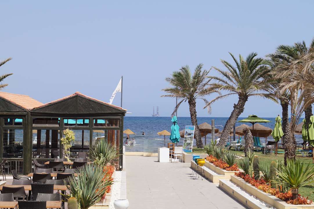 Gang zum Meer Hotel Rosa Beach