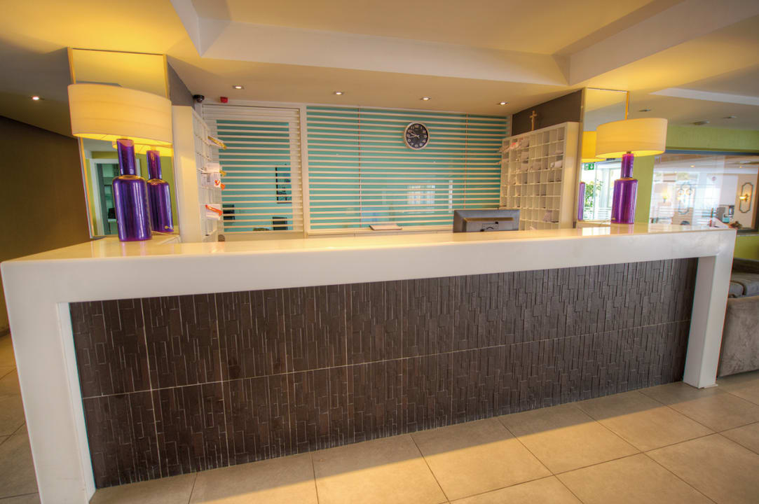 Lobby Hotel San Pawl