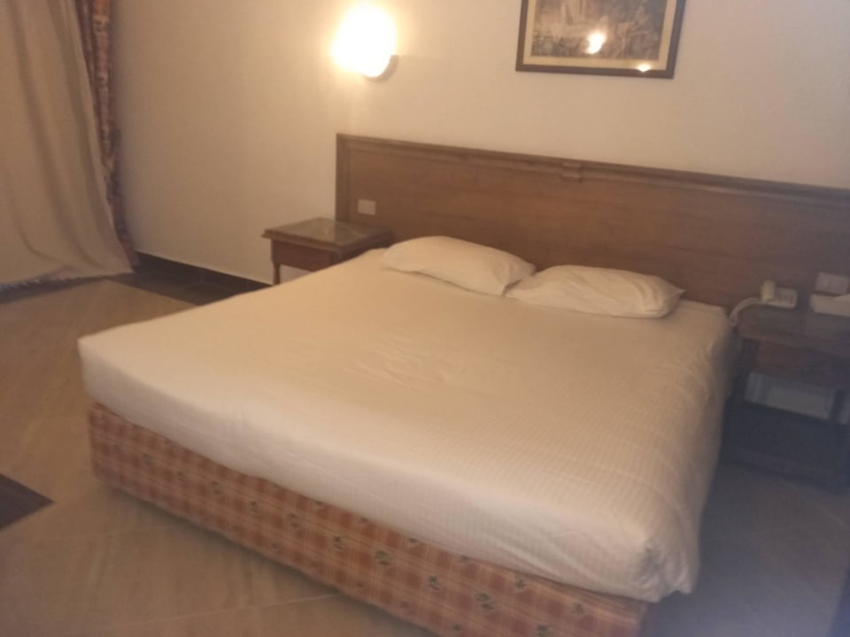 Duże, wygodne łóżko Pickalbatros Alf Leila Wa Leila Resort - Neverland Hurghada