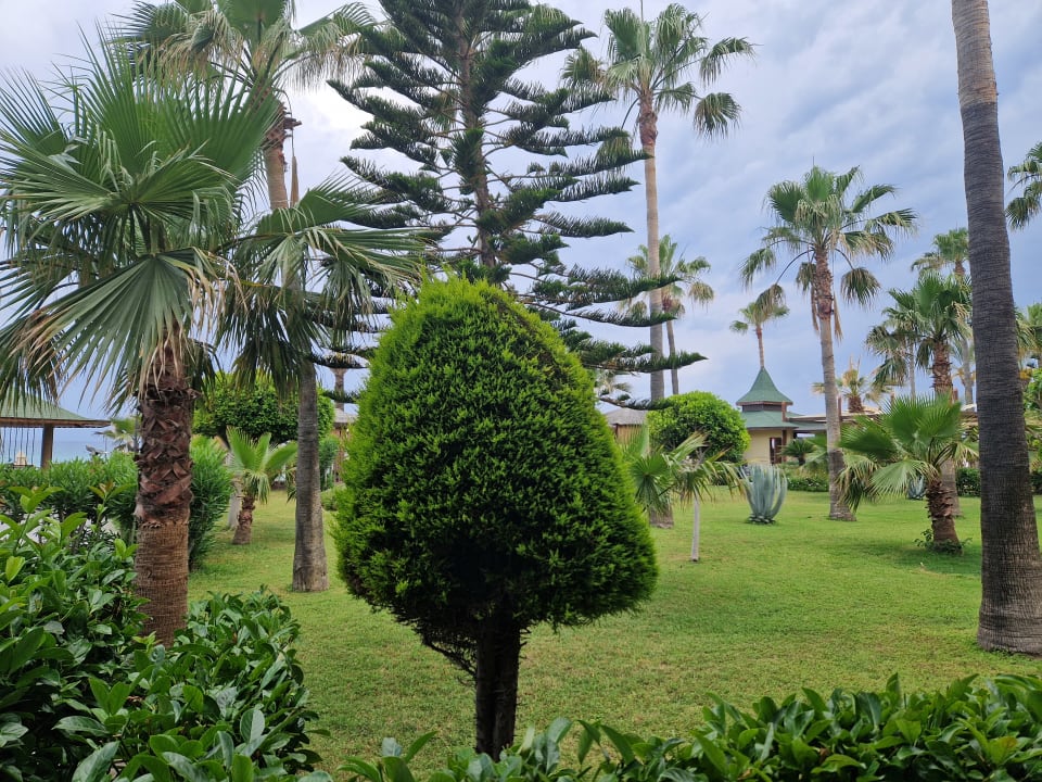 Gartenanlage Saphir Hotel & Villas