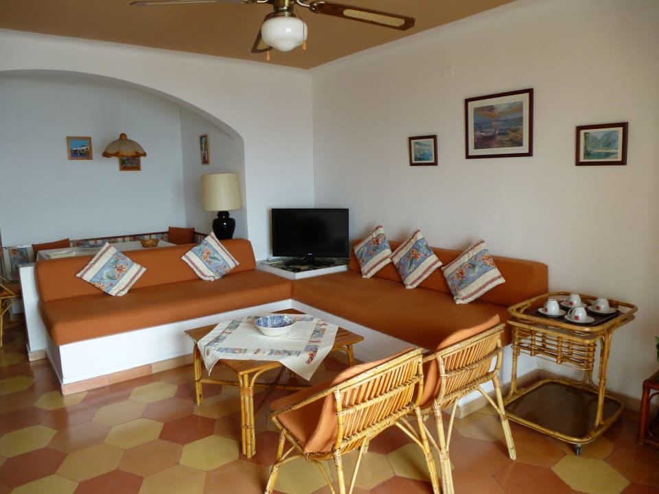 Wohnbereich Hotel Aldea Cala Fornells 2