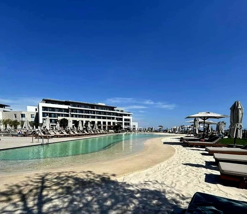 Pool Anda Barut Collection