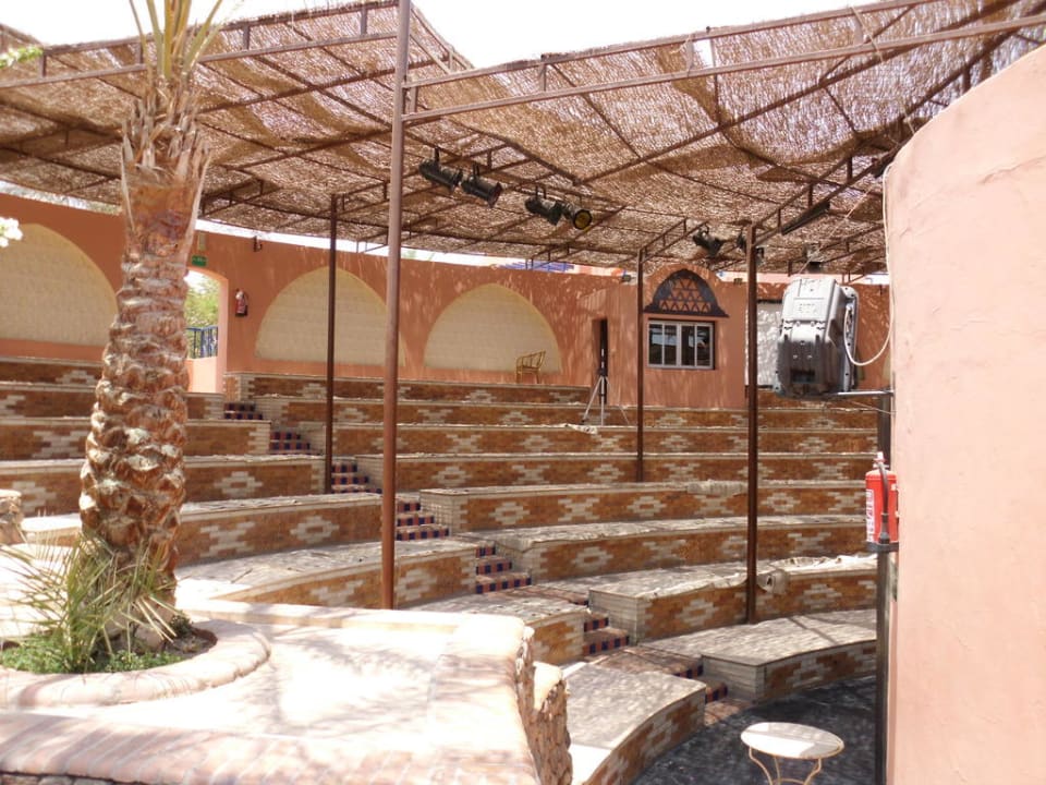 Die Animationsbühne Jaz Makadi Oasis Resort
