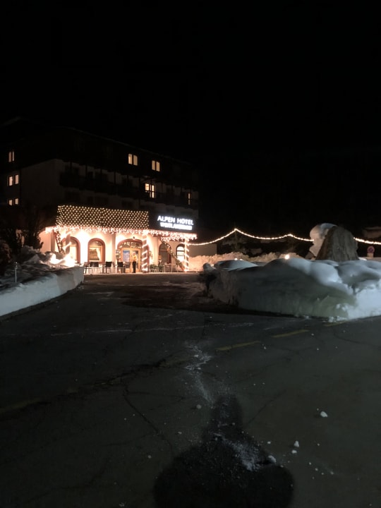 Außenansicht Alpenhotel Weitlanbrunn