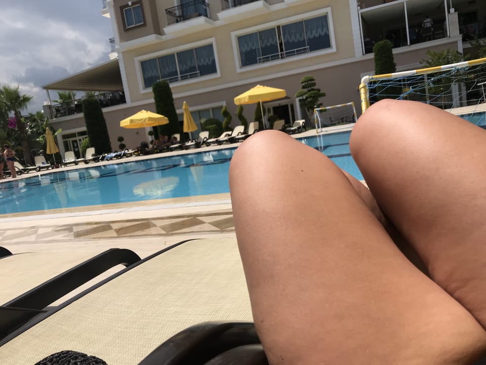 Pool L'Oceanica Beach Resort