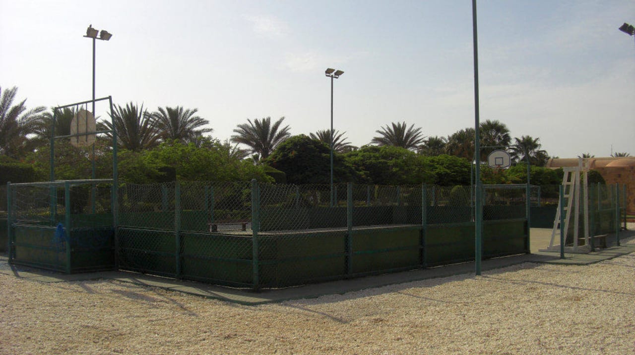 Basketball und Fussballfeld Mövenpick Resort El Quseir