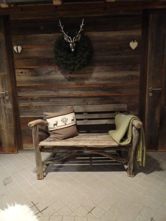 Vorraum Saunabereich Hotel Tannenhof Sport & Spa