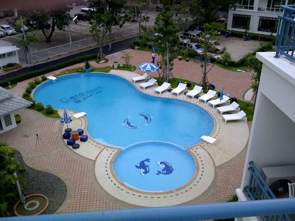 Relax Pool Cera Resort