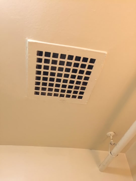 Bad Hotel Metropolis