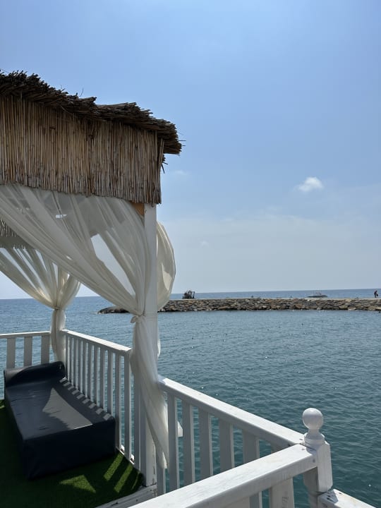 Strand Aria Resort & Spa