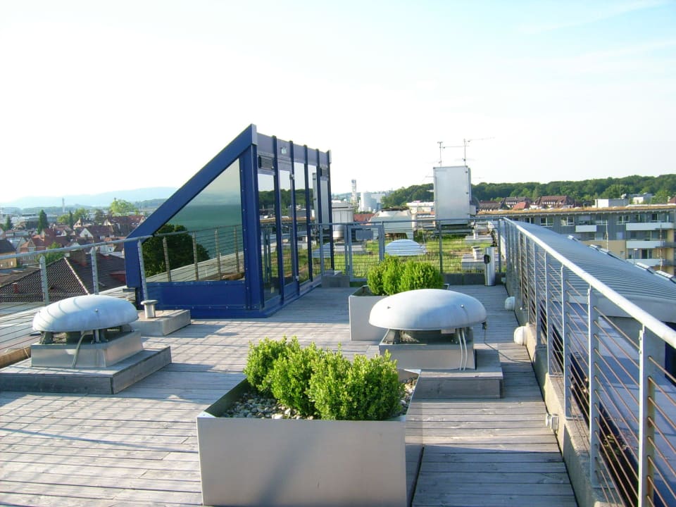 Blick von der Dachterrasse SEEhotel Friedrichshafen
