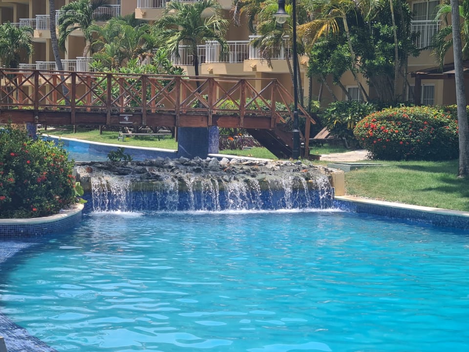 Pool Wyndham Alltra Punta Cana