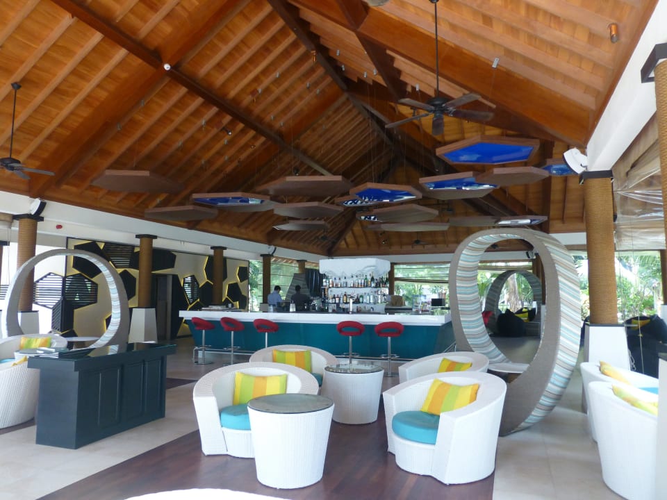 Bar am Pool Hilton Seychelles Labriz Resort & Spa