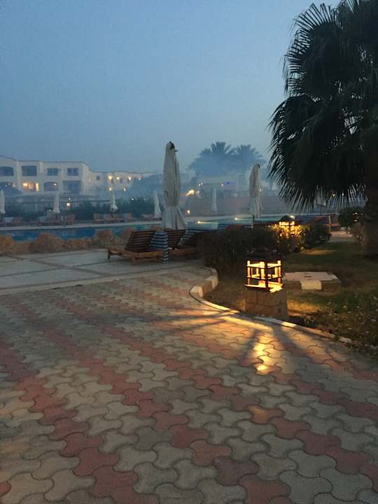 Gartenanlage Regency Plaza Aqua Park & Spa