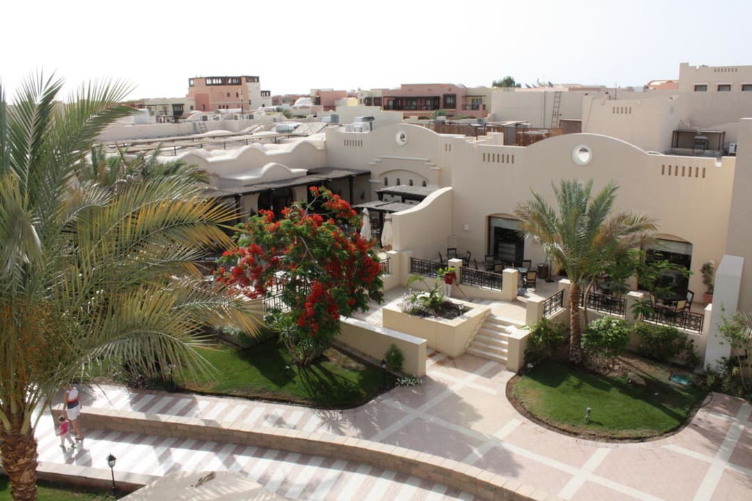Blick auf Restaurant und Coffeebar Hotel JAZ Makadi Star & Spa