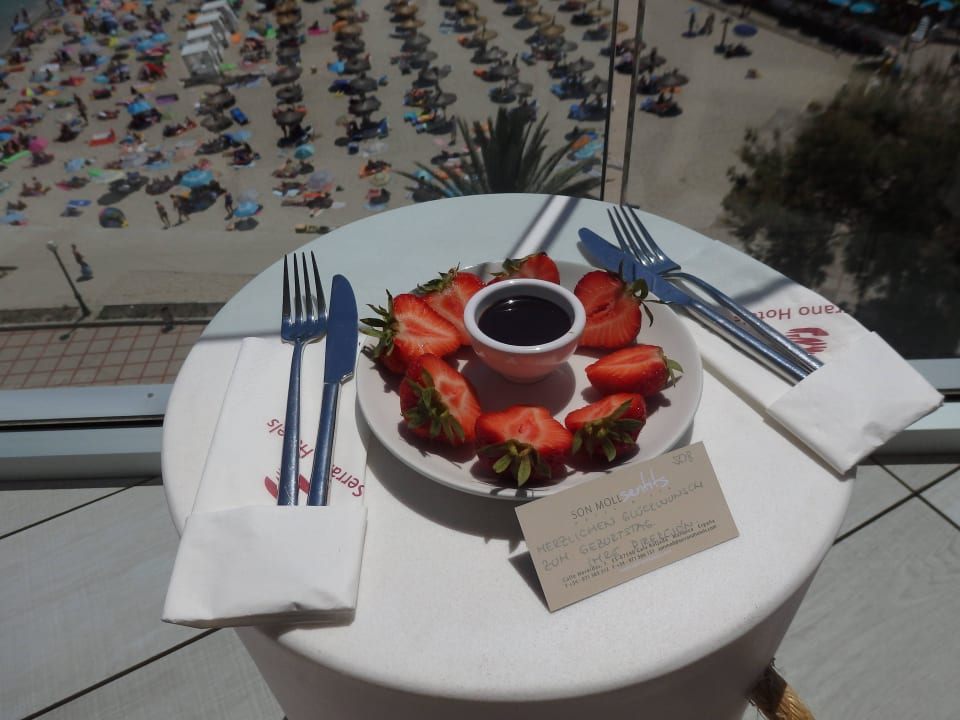 Kleiner Geburtstagsgruss Son Moll Sentits Hotel & Spa