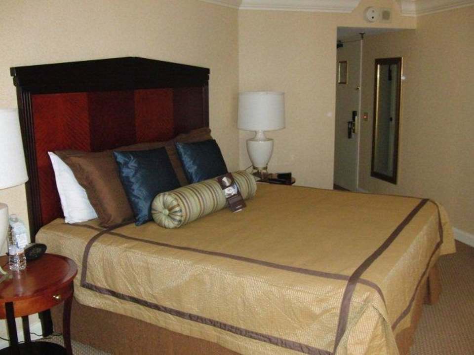 Bett Hotel Omni at CNN Center