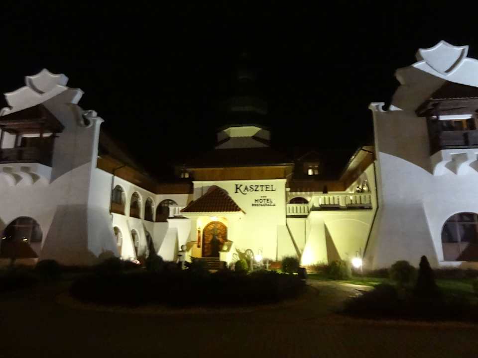 Hotel nocą Hotel Kasztel