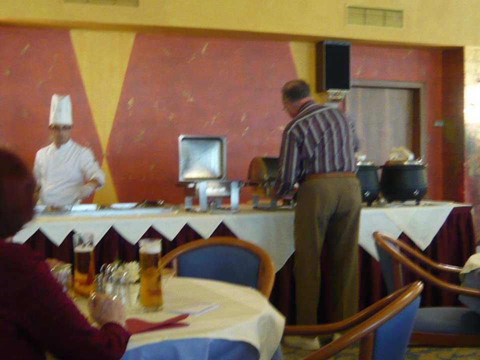 Reichhaltiges italienisches Abendbuffet Hotel Tyrol & Alpenhof