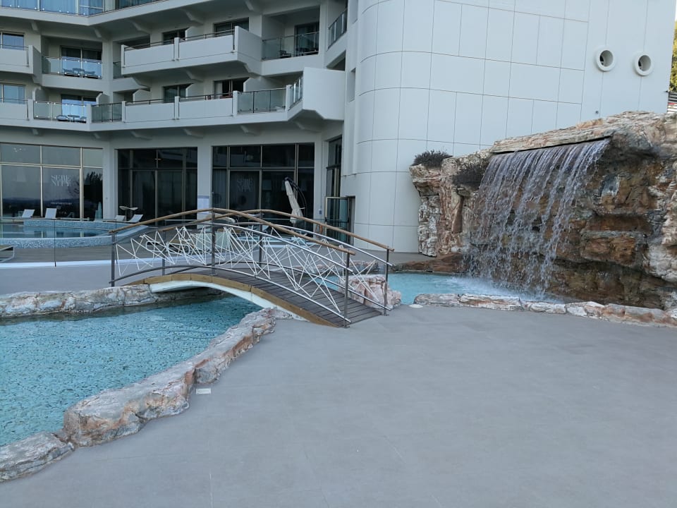 Außenansicht Elysium Resort & Spa Hotel