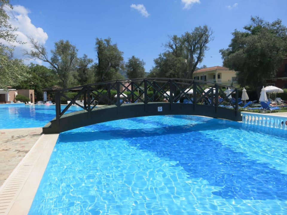 Pool II Sentido Apollo Palace