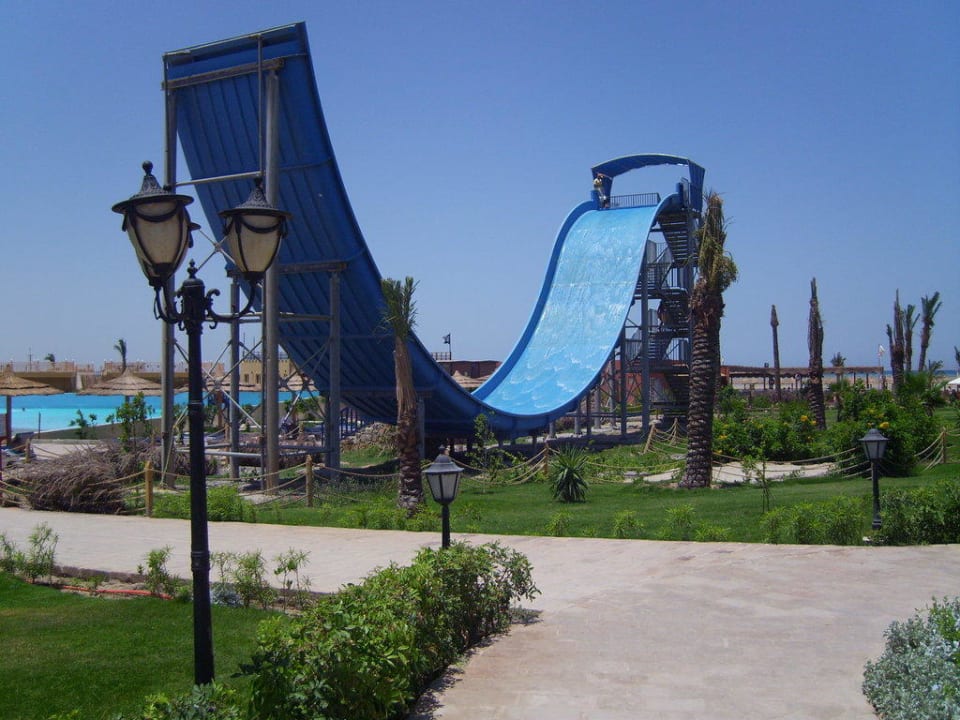 Halfpipe Titanic Beach Spa & Aqua Park