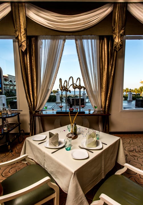 Restaurant Premier Le Reve Hotel & Spa