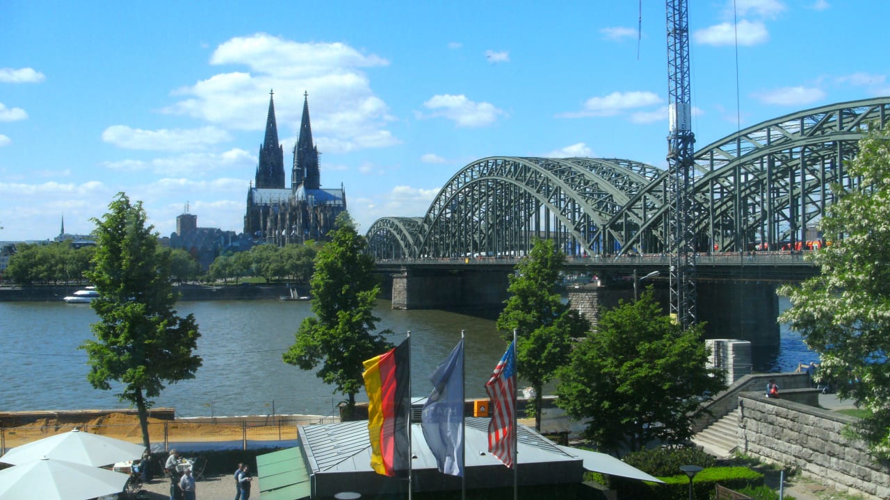 Ausblick Zimmer 1. Etage Hyatt Regency Köln