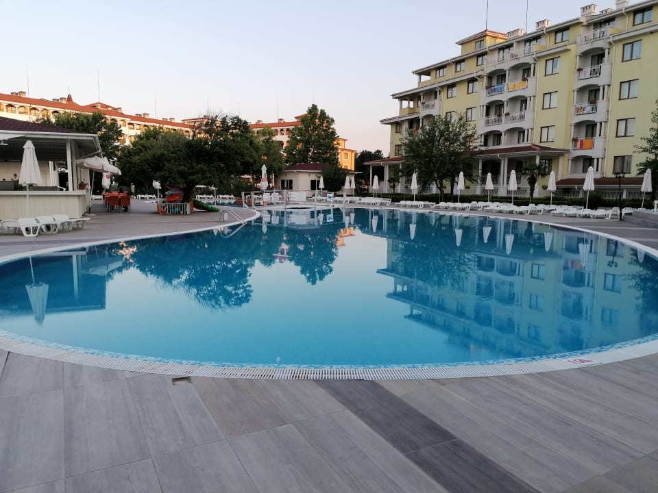 Pool TUI Suneo Serenity Bay