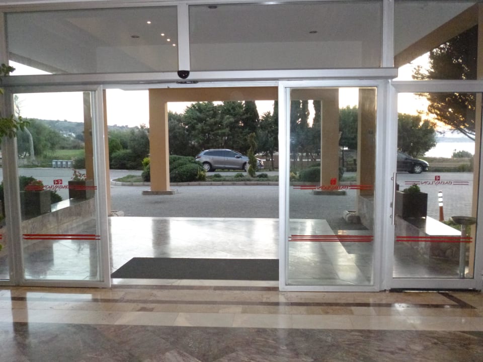 Eingang Hotel Babaylon
