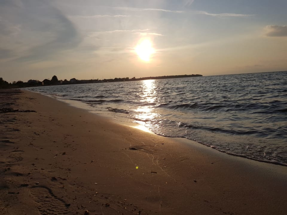 Strand Alea Hotel & Suites