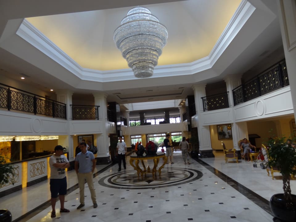 Eingangshalle Bellis Deluxe Hotel