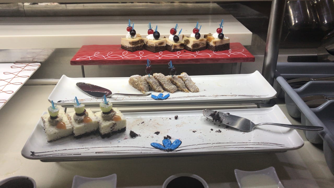 Gastro Port Side Resort Hotel