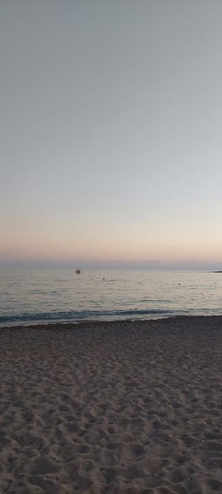 Strand Hotel Gardenia Beach