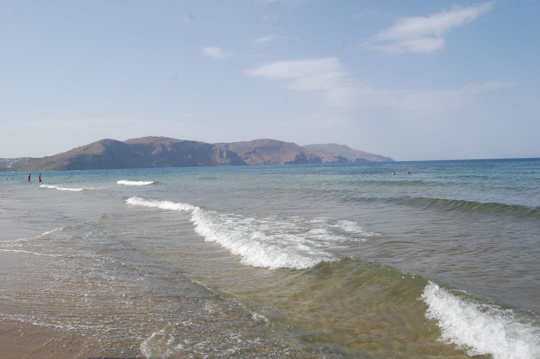 Sauberer Strand und klares Wasser HARPIN Georgioupolis Resort Aquapark & SPA