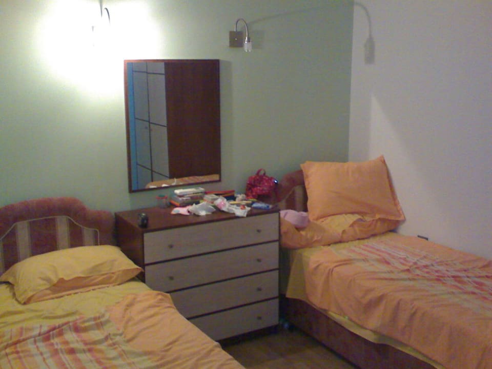 Zweites Schlafzimmer Aparthotel Marina Holiday Club