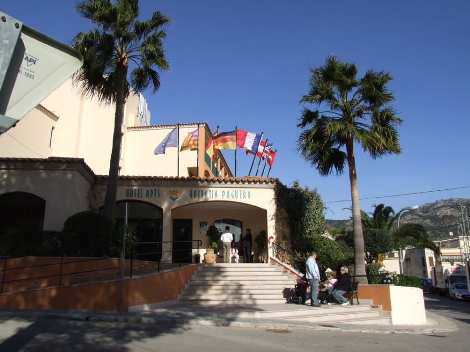 Haupteingang Rezeption Valentin Somni Hotel & Suites