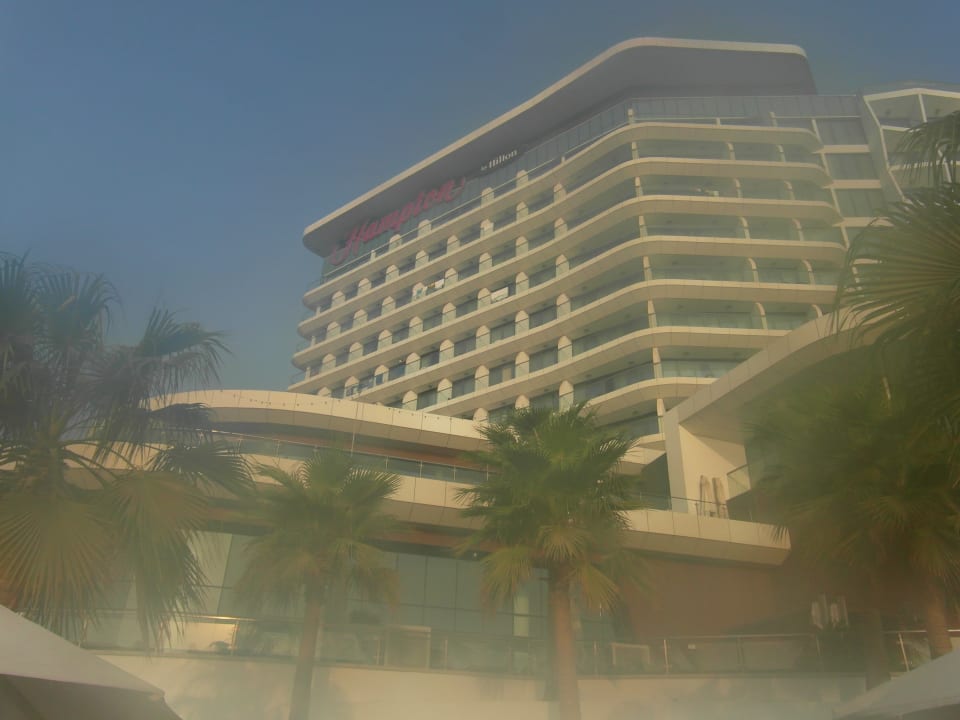Außenansicht Hampton by Hilton Marjan Island