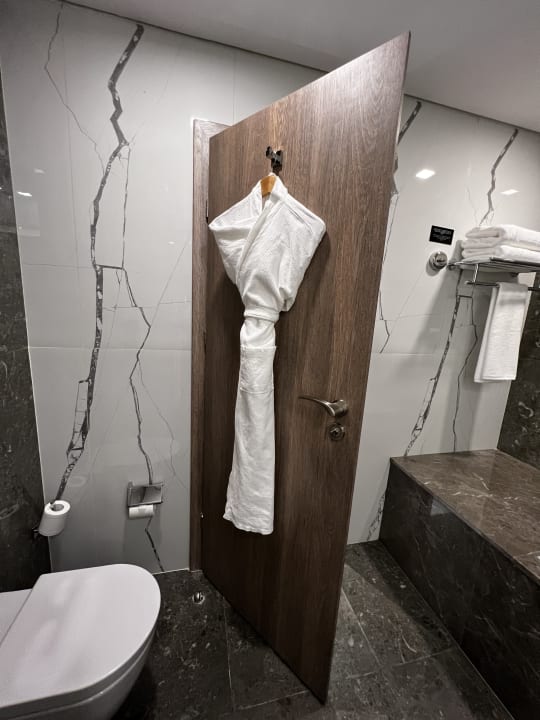 Zimmer voco Dubai The Palm by IHG