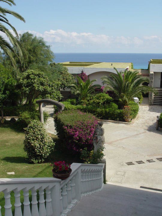 Treppe mit Ausblick Aldiana Club Rocca Nettuno Calabria
