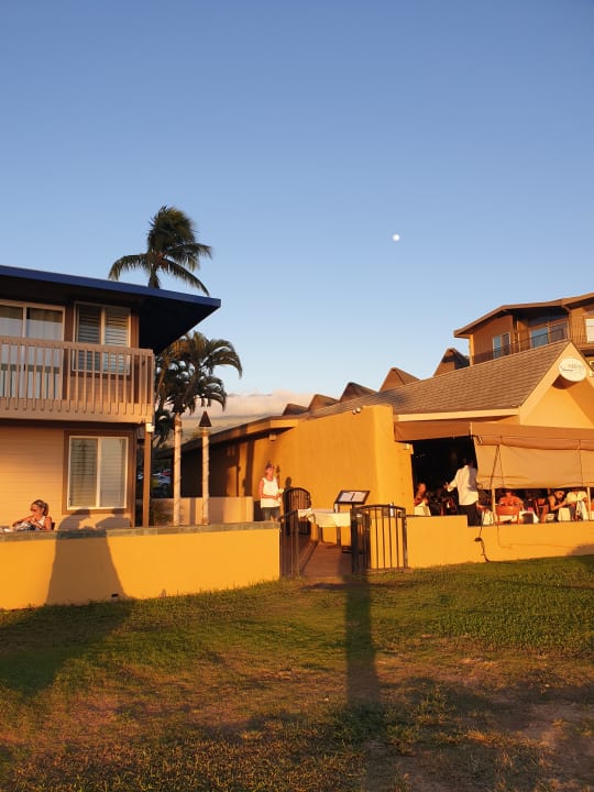 Außenansicht Days Inn Maui Oceanfront Inn