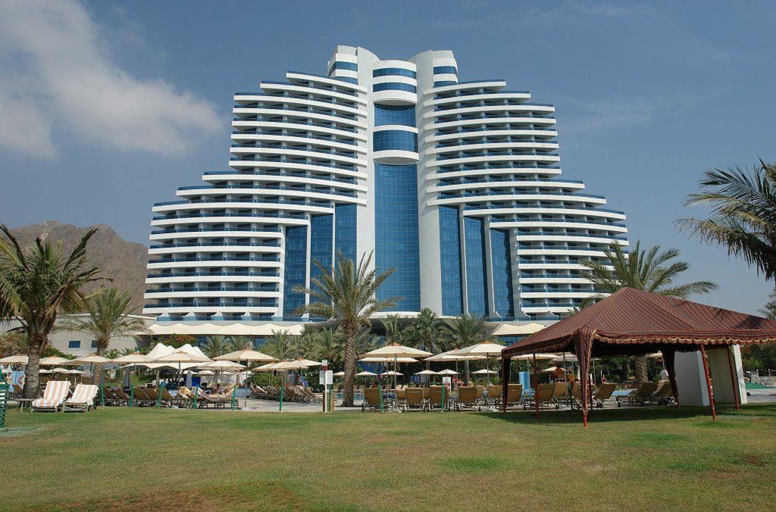 Garten Hotel Le Meridien Al Aqah Beach Resort
