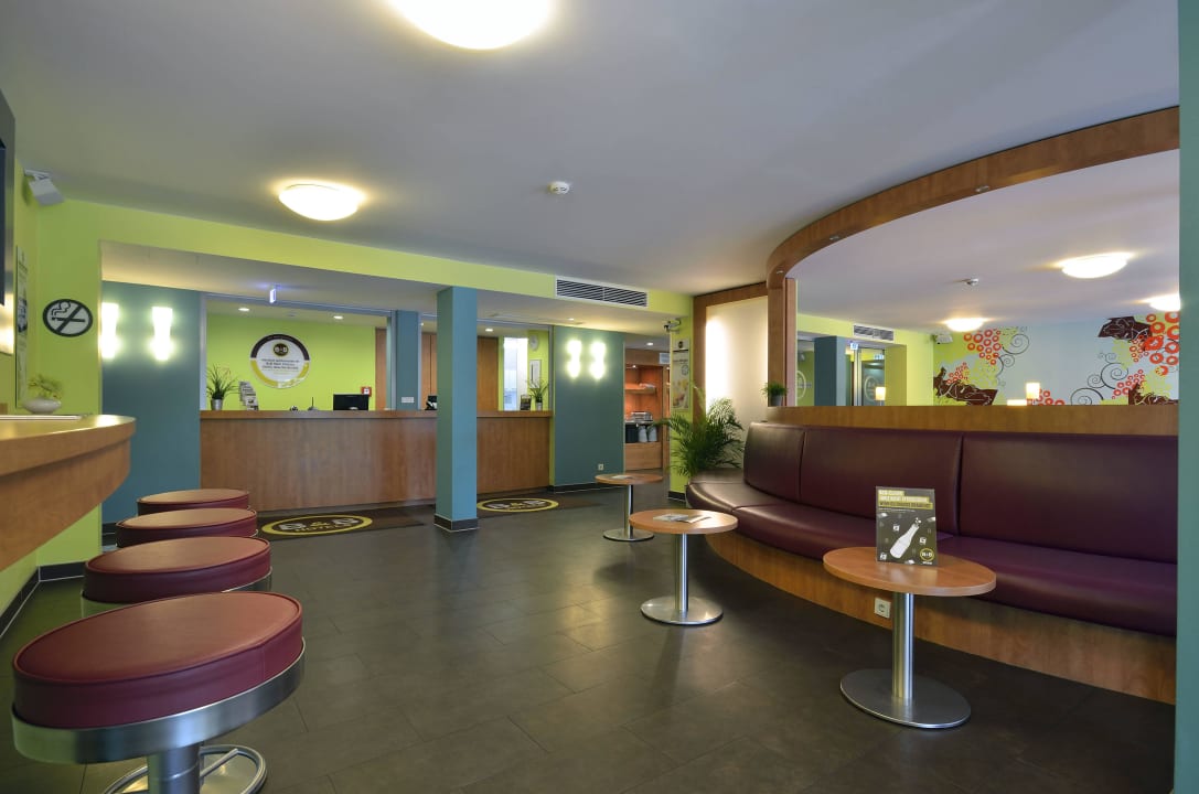 Lobby B&B Hotel Koblenz-City