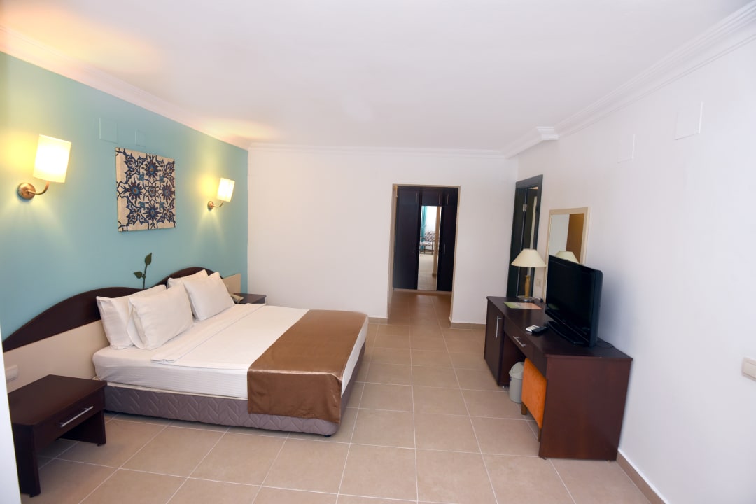 Zimmer Solana by Yelken