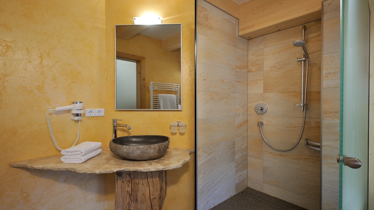 Zimmer Appartementhaus UR-NATUR
